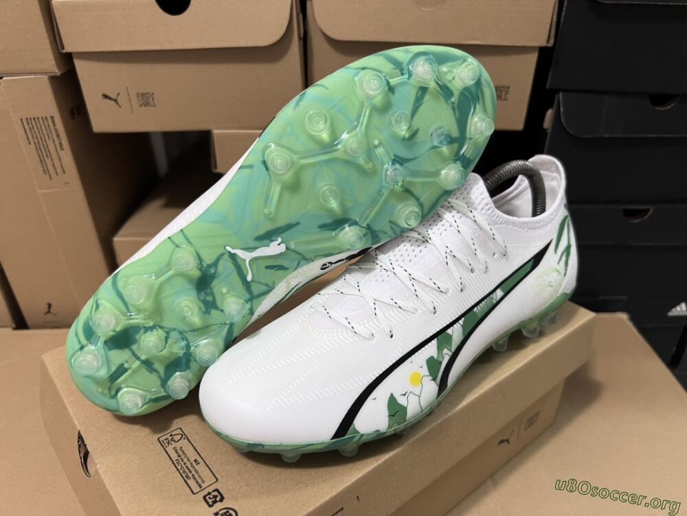 Puma Ultra Ultimate FG Football Boots - White/Black/Green