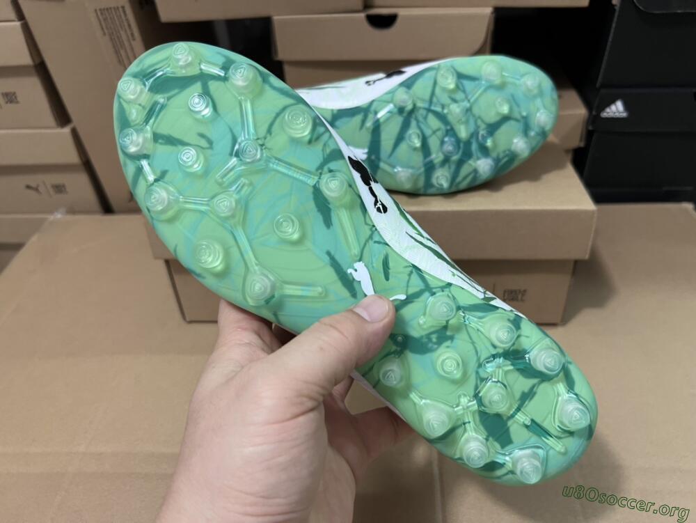 Puma Ultra Ultimate FG Football Boots - White/Black/Green