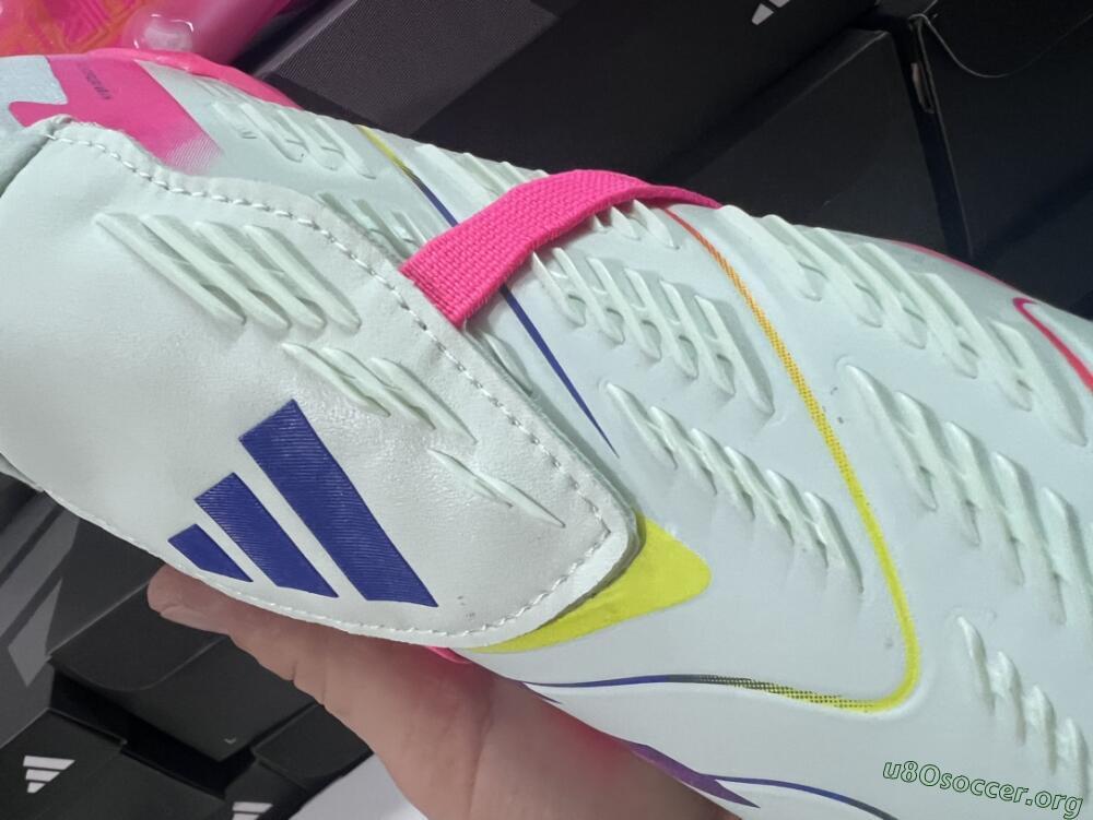 Adidas Predator Accuracy+ Laceless FG Football Boots - White/Pink/Purple