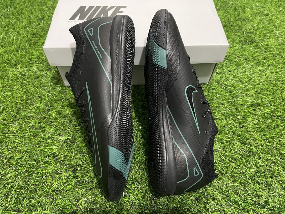 Nike Air Zoom Mercurial Vapor 16 Elite IC Football Shoes - Black/Blue/White