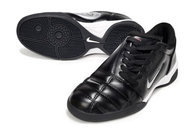 Nike Total 90 II IC Football Shoes - Black/White