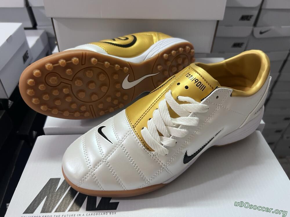 Nike Total 90 II TF Football Shoes - Silver/Black/Gold