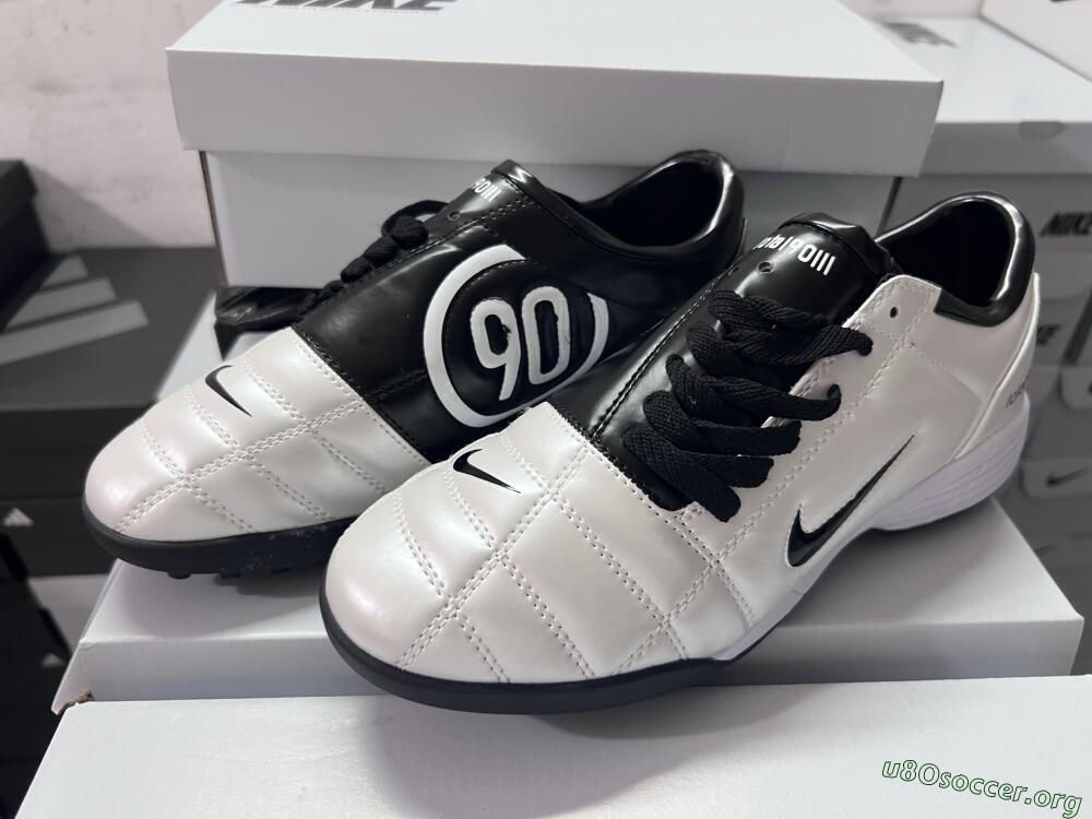 Nike Total 90 III TF Football Shoes - White/Black