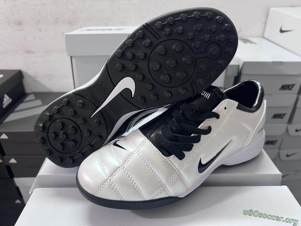 Nike Total 90 III TF Football Shoes - White/Black