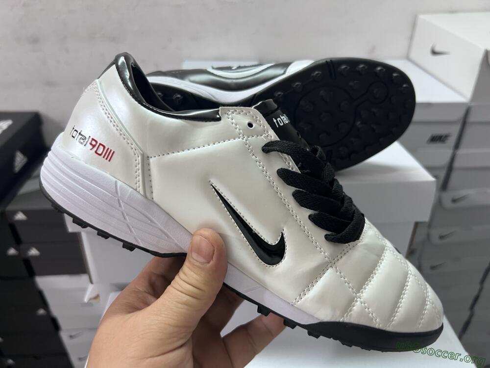 Nike Total 90 III TF Football Shoes - White/Black