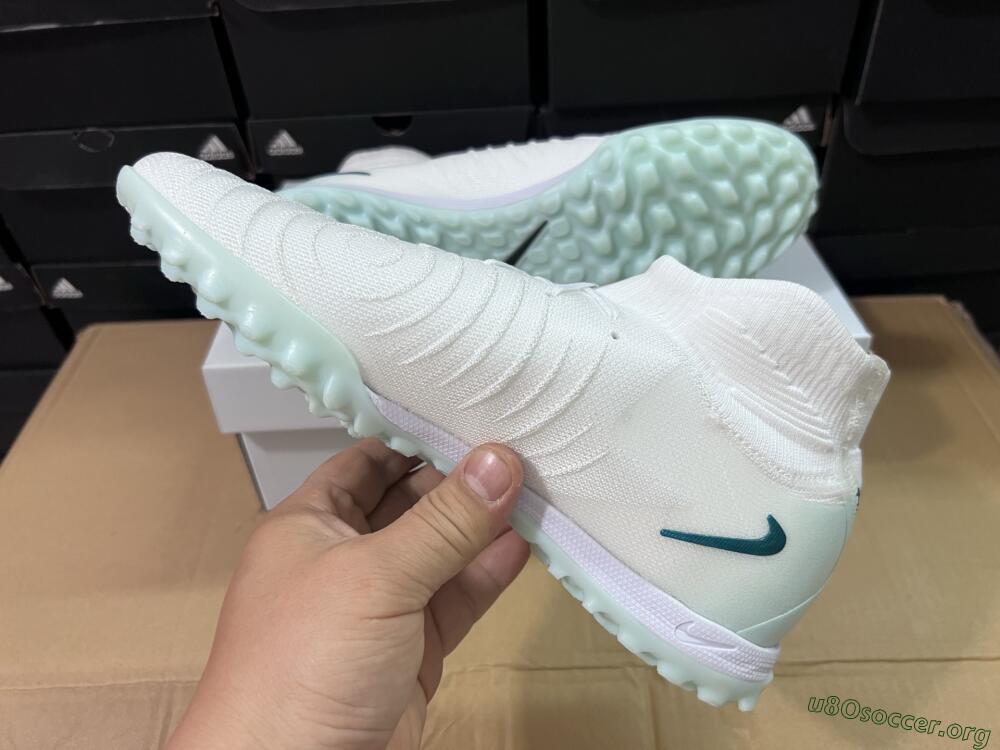 Nike Phantom Luna Elite TF Football Shoes - Beige/Green