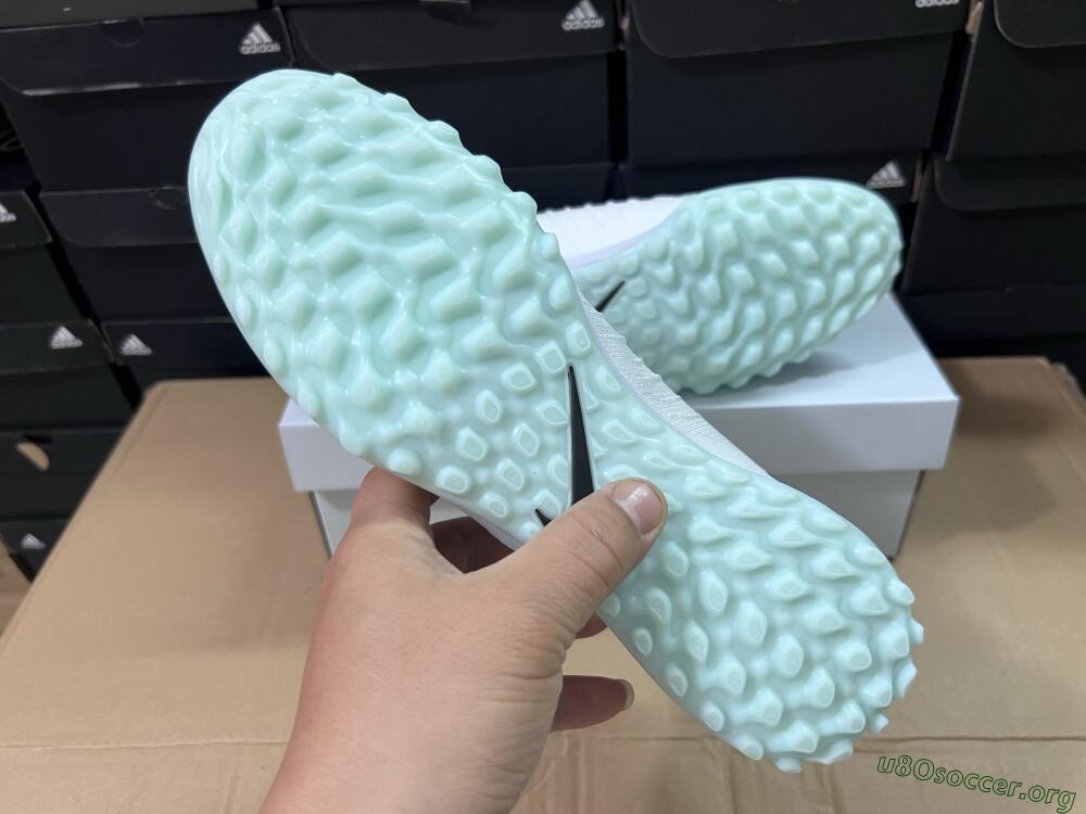 Nike Phantom Luna Elite TF Football Shoes - Beige/Green