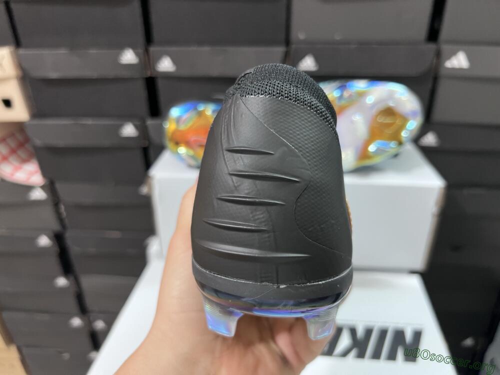 Nike Phantom 6 Low Elite FG Football Boots - Black/Jade/Silver