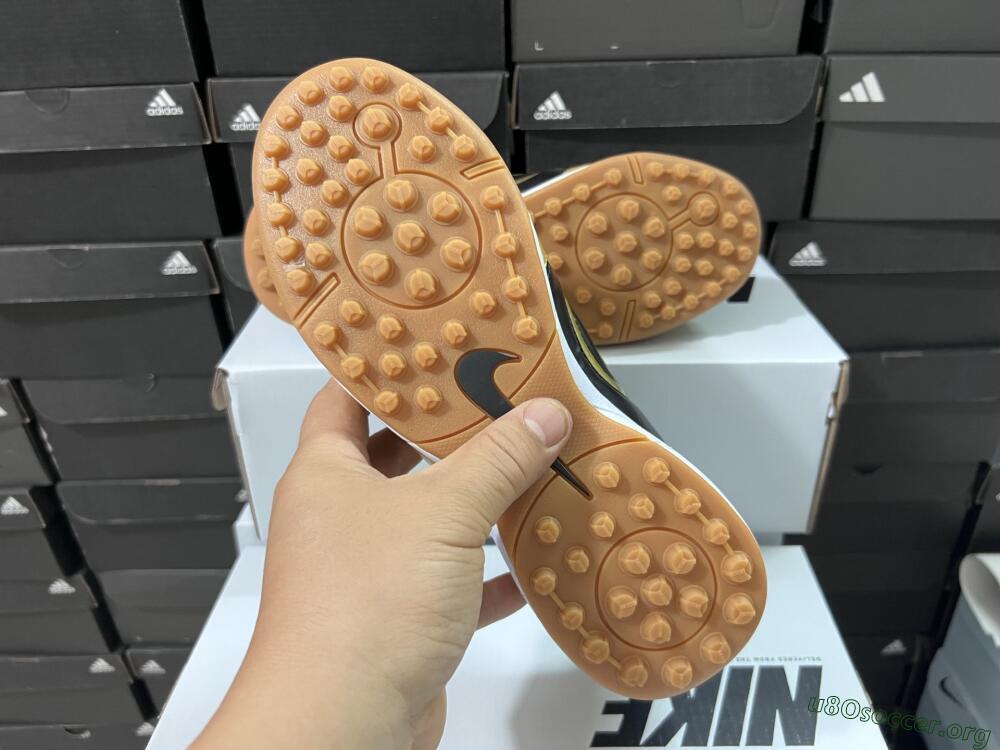 Nike Total 90 III TF Football Shoes - Gold/Black/White