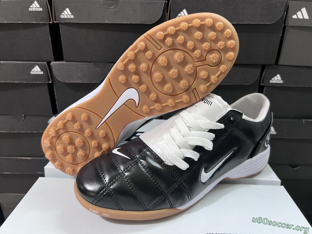 Nike Total 90 III TF Football Shoes - Black/White
