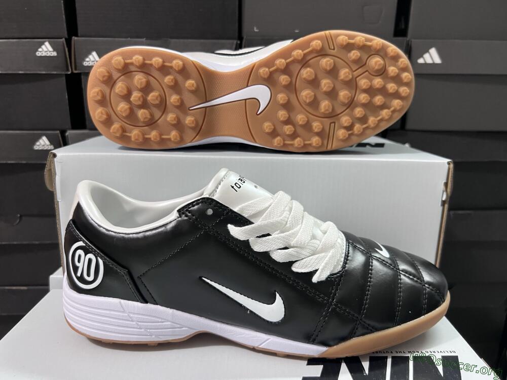 Nike Total 90 III TF Football Shoes - Black/White