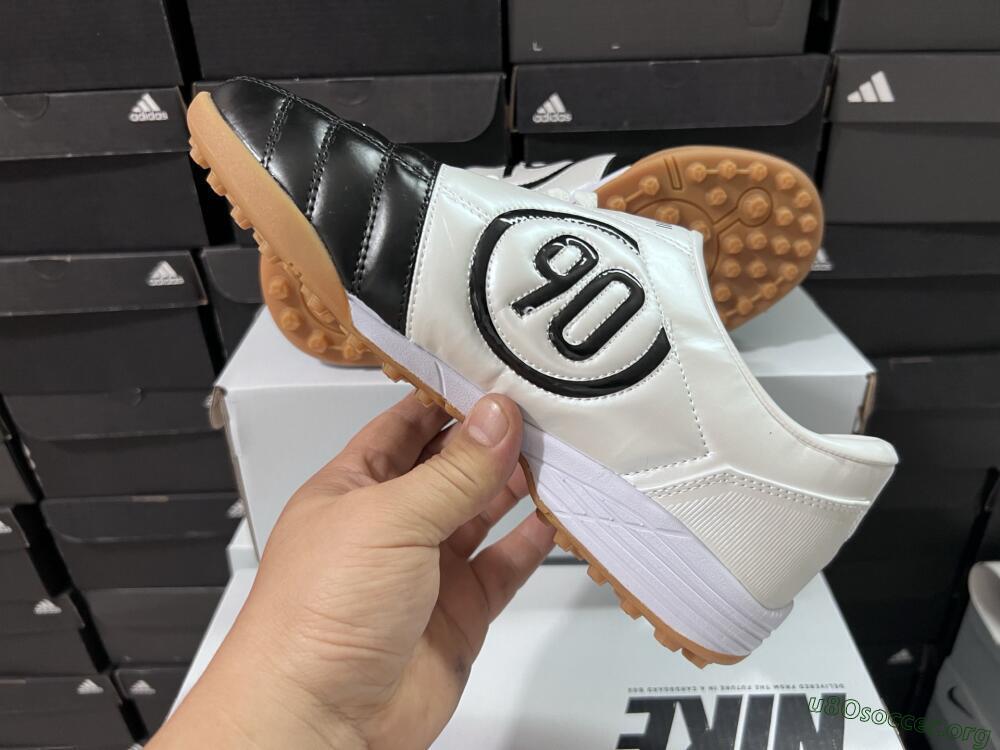 Nike Total 90 III TF Football Shoes - Black/White
