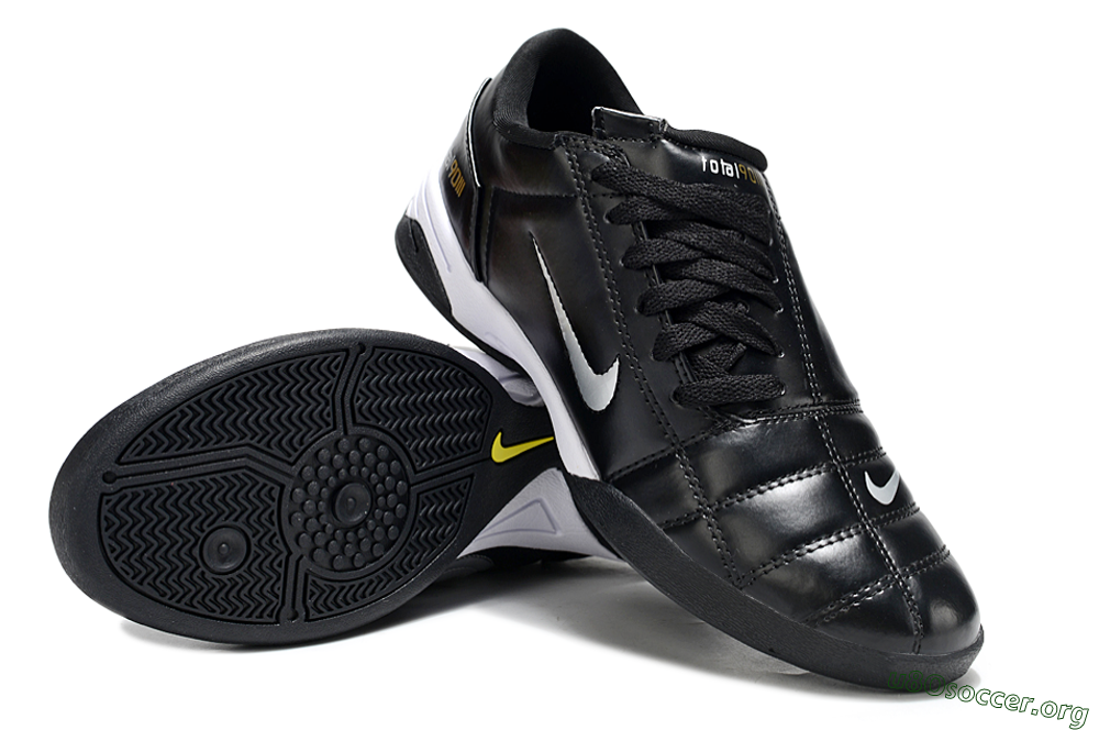 Nike Total 90 III IC Football Shoes - Black/White 0