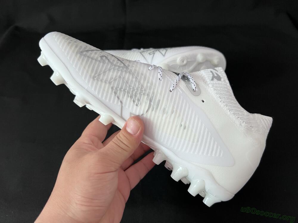 Puma Future 8 Ultimate AG Football Boots - Beige/Black/White