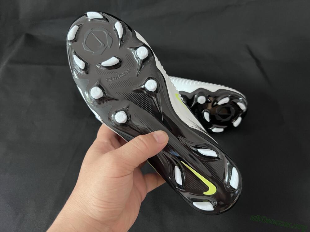 Nike Phantom 6 Elite Low FG Football Boots - White/Black/Yellow