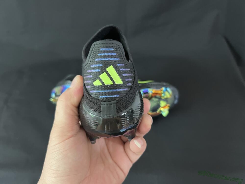 Adidas F50+ Lightstrike Pro Laceless FG Football Boots - Black/Silver/Yellow
