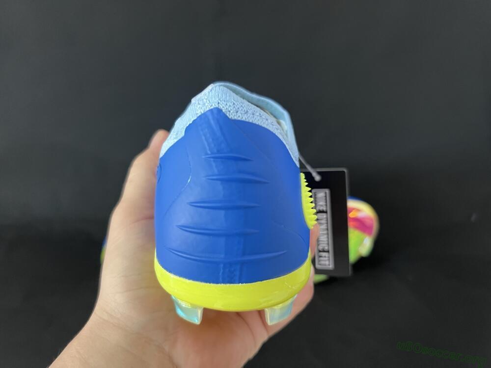 Nike Phantom 6 Low Elite FG Football Boots - Blue/Pink/Yellow