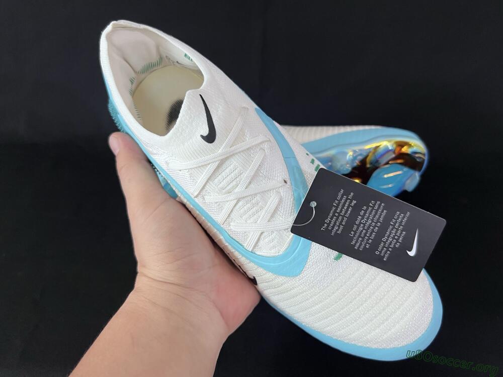 Nike Phantom 6 Low Elite FG Football Boots - Beige/Jade/Gold