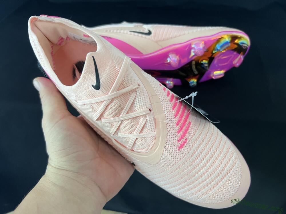 Nike Phantom 6 Low Elite FG Football Boots - Pink/Black/Gold