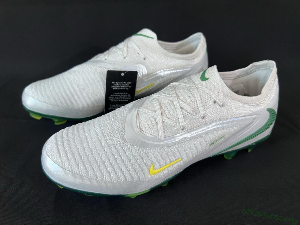 Nike Phantom 6 Low Elite FG Football Boots - White/Silver/Gold