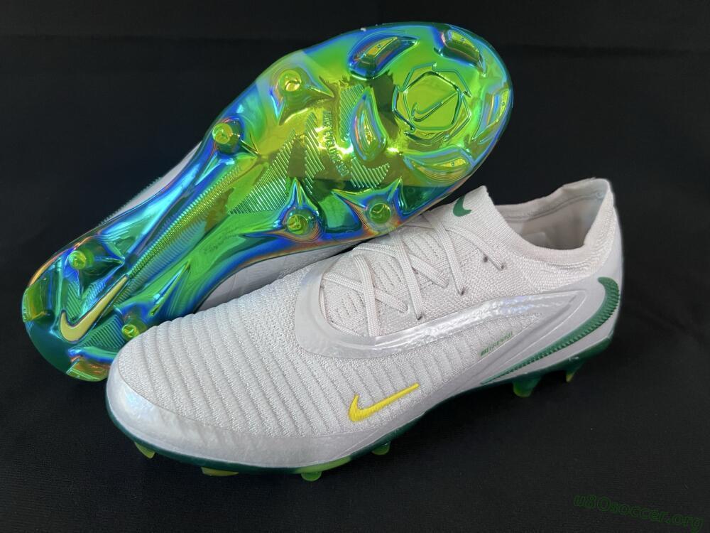 Nike Phantom 6 Low Elite FG Football Boots - White/Silver/Gold