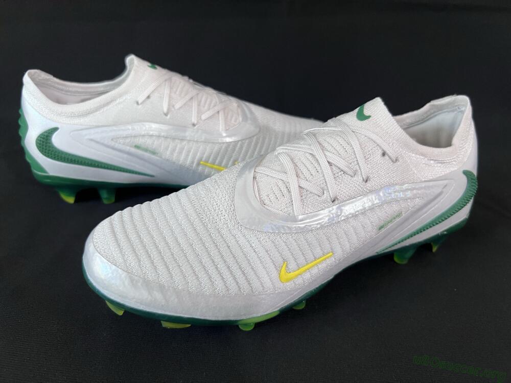 Nike Phantom 6 Low Elite FG Football Boots - White/Silver/Gold