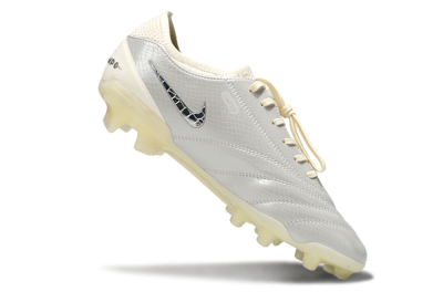 Nike Tiempo Legend 10 Elite FG Football Boots - White/Creamy Beige/Glossy Black