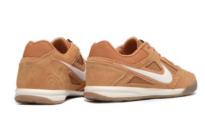 Supreme x Nike SB Gato IC Football Shoes - Tan/Earthy Brown/Soft White