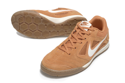 Supreme x Nike SB Gato IC Football Shoes - Tan/Earthy Brown/Soft White
