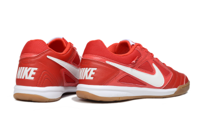 Supreme x Nike SB Gato IC Football Shoes - Red/Bright Red/Tangerine