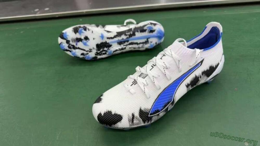 Puma Ultra Ultimate FG Football Boots - White/Electric Blue/Black