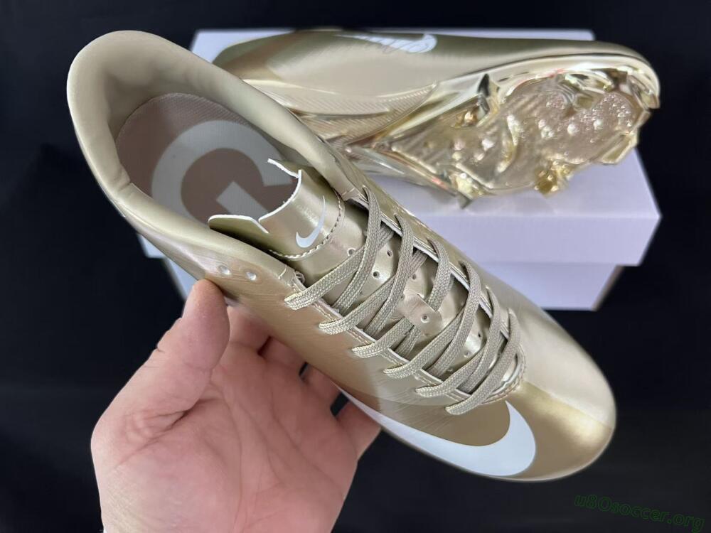 Nike Air Zoom Mercurial Vapor 1 Elite CR7 FG Football Boots - Gold/Metallic Gold/White