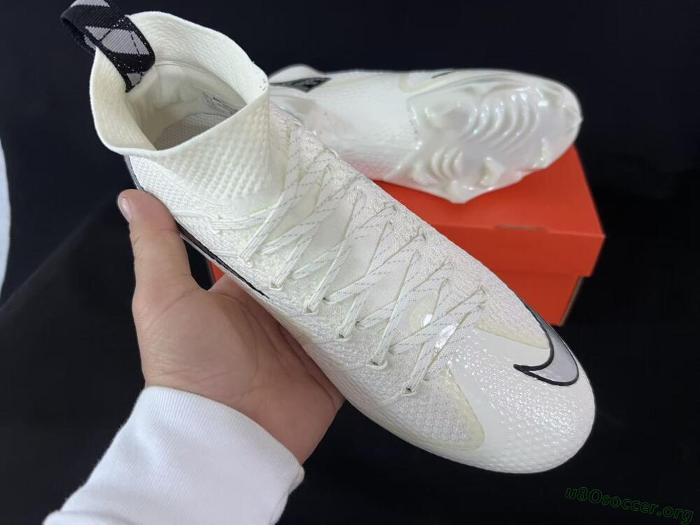 Nike Magista Obra FG Football Boots - Ivory/Ivory/Black
