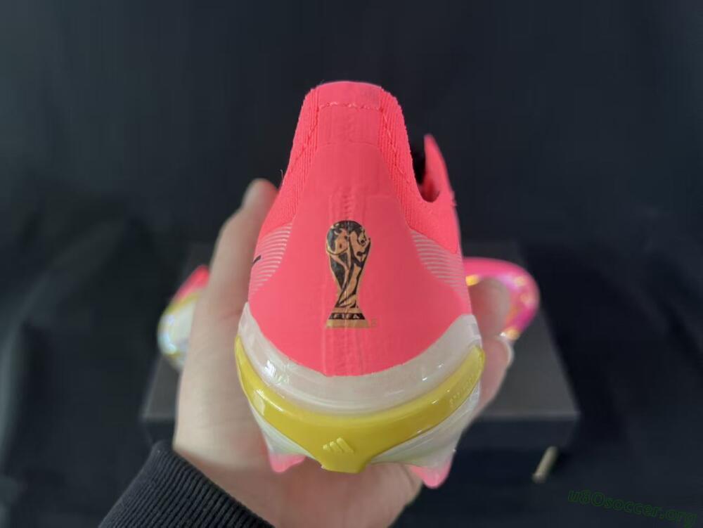Adidas Predator 26 Elite Fold-Over Tongue FG Football Boots - Pink/Neon Pink/Gold