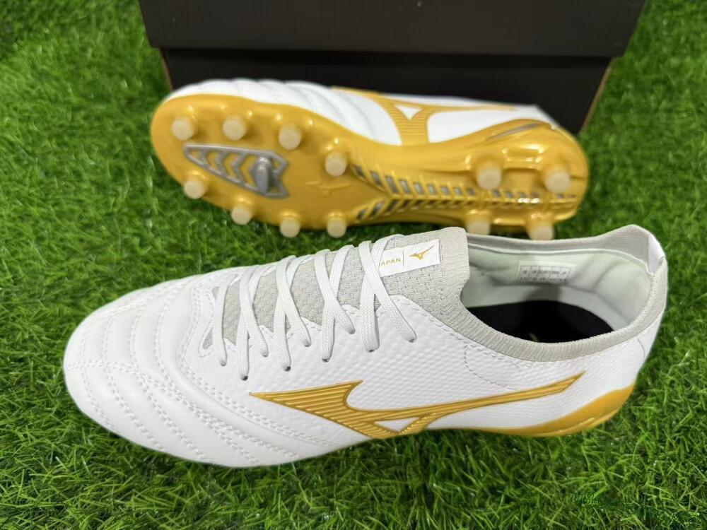 Mizuno Morelia Neo 3 FG Football Boots - White/Gold/Gray