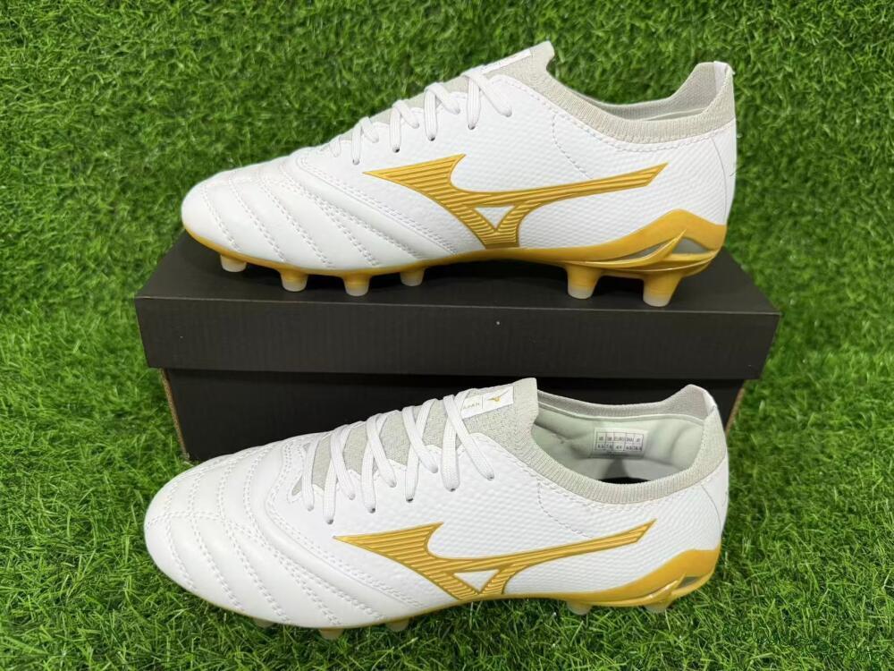 Mizuno Morelia Neo 3 FG Football Boots - White/Gold/Gray