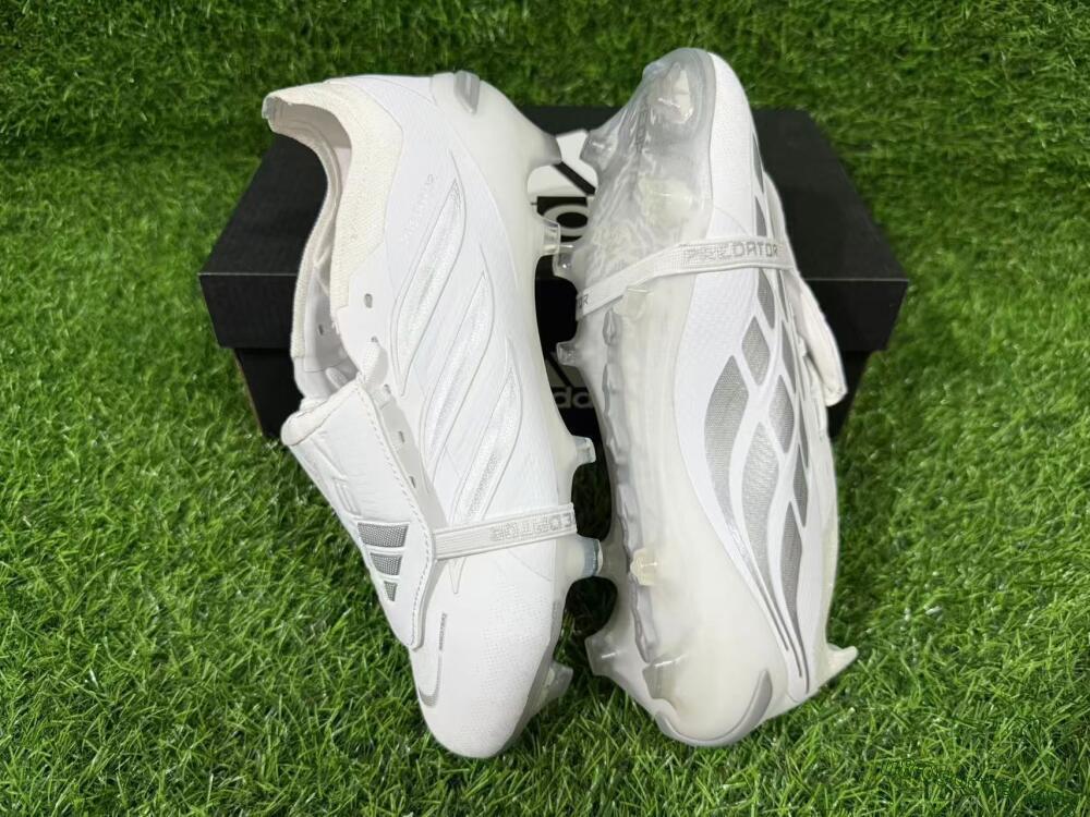 Adidas Predator 26 Elite Fold-Over Tongue FG Football Boots - White/Silver/Cloud