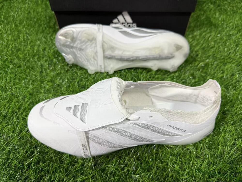 Adidas Predator 26 Elite Fold-Over Tongue FG Football Boots - White/Silver/Cloud