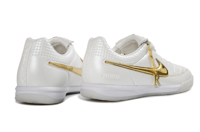 Nike Tiempo Legend SE IC Football Shoes - White/Metallic Gold/Classic White