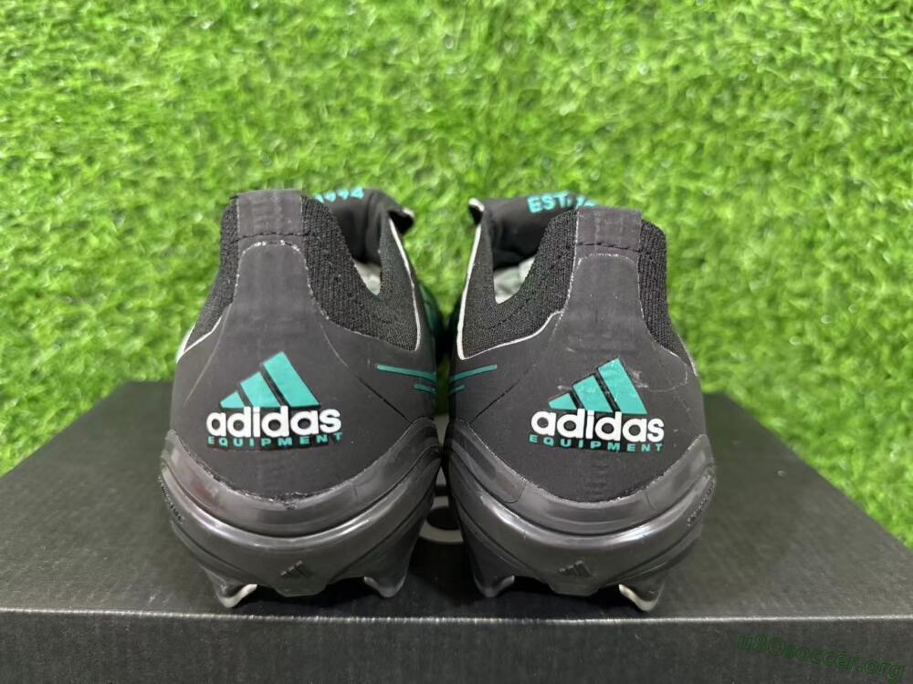 Adidas Predator 26 Elite Fold-Over Tongue FG Football Boots - Black/Electric Blue/Metallic Teal