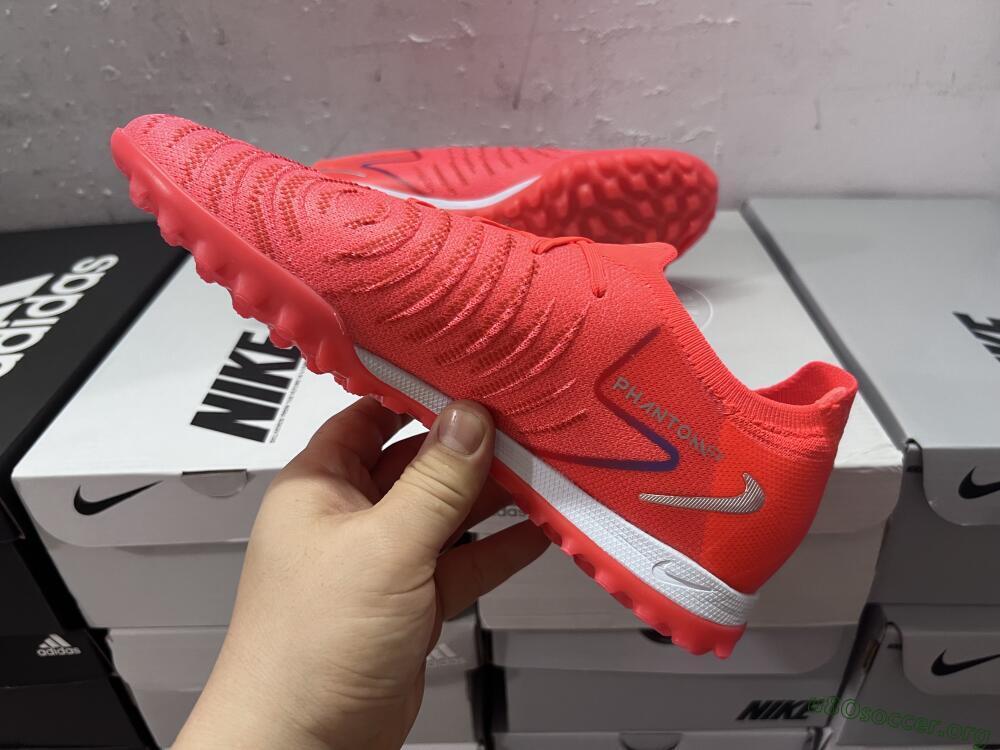 Nike Phantom Luna 2 Elite TF Football Shoes - Red/Black/Blue/White