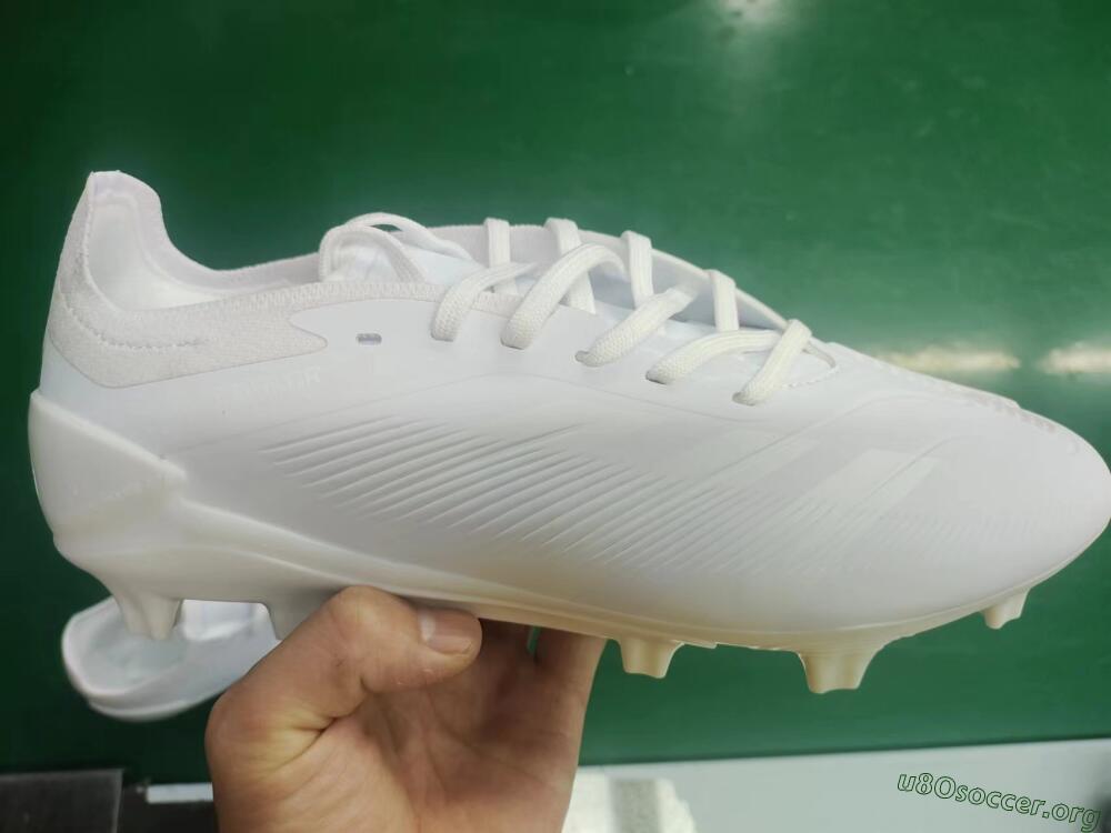 Adidas Predator Accuracy.1 FG Football Boots - White/Beige