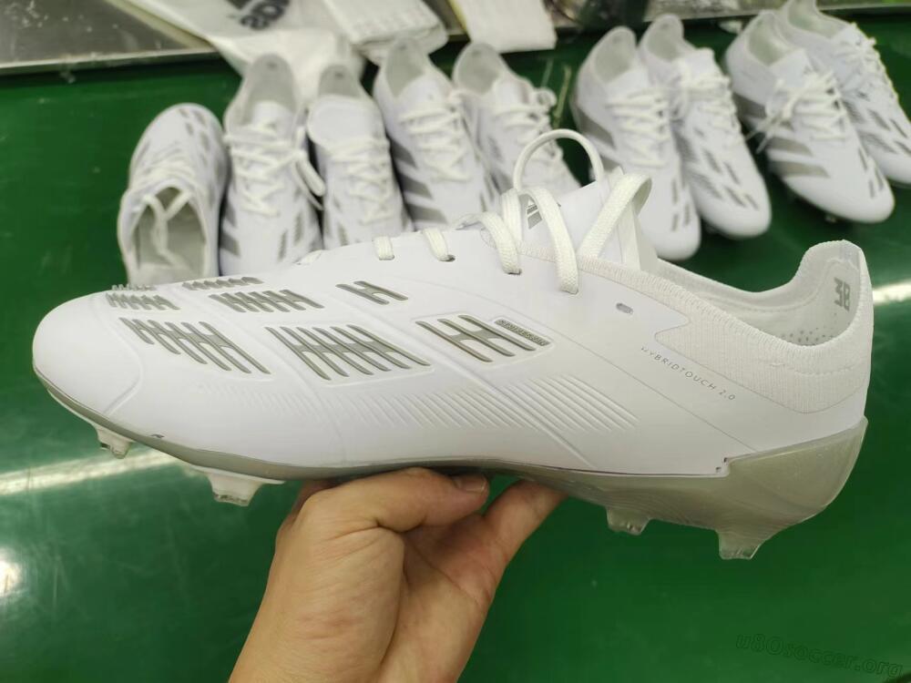 Adidas Predator Accuracy.1 FG Football Boots - White/Silver/Grey