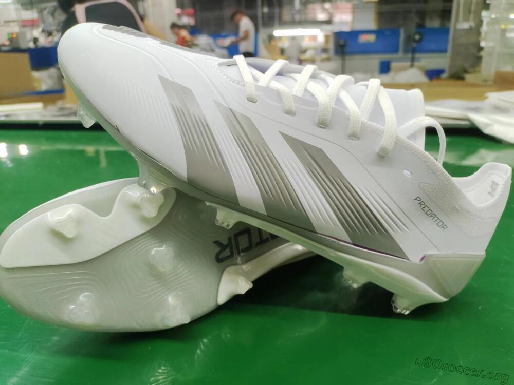 Adidas Predator Accuracy.1 FG Football Boots - White/Silver/Grey
