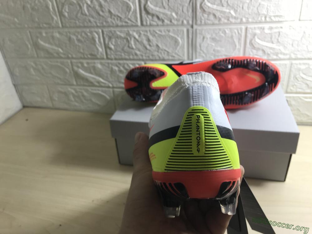 Nike Phantom GT 2 Elite FG Football Boots - White/Red/Green