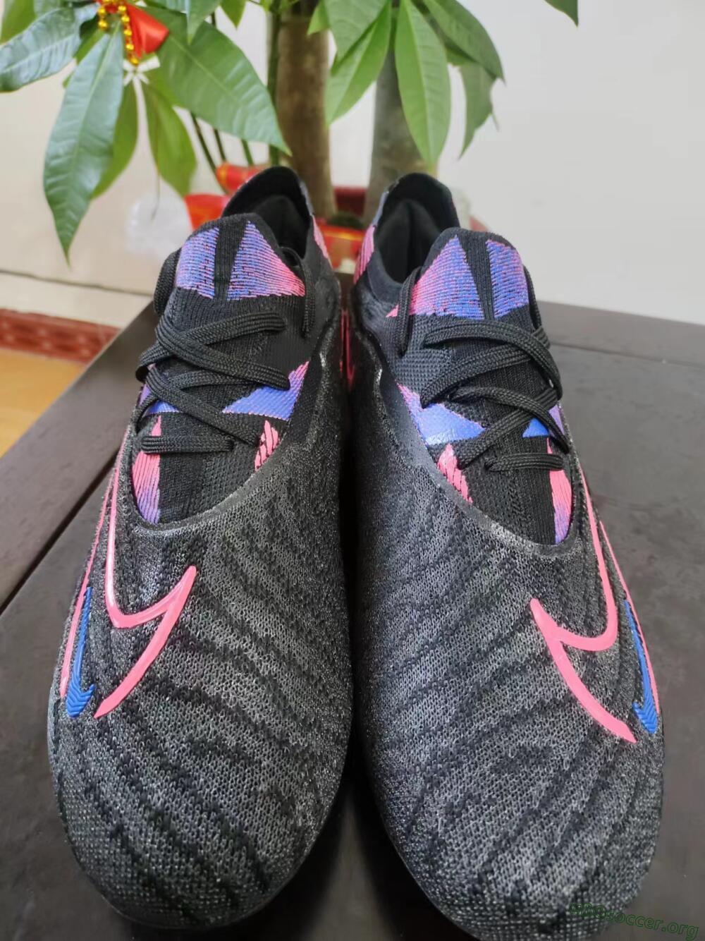 Nike Phantom GX Elite FG Football Boots - Black/Pink/Blue