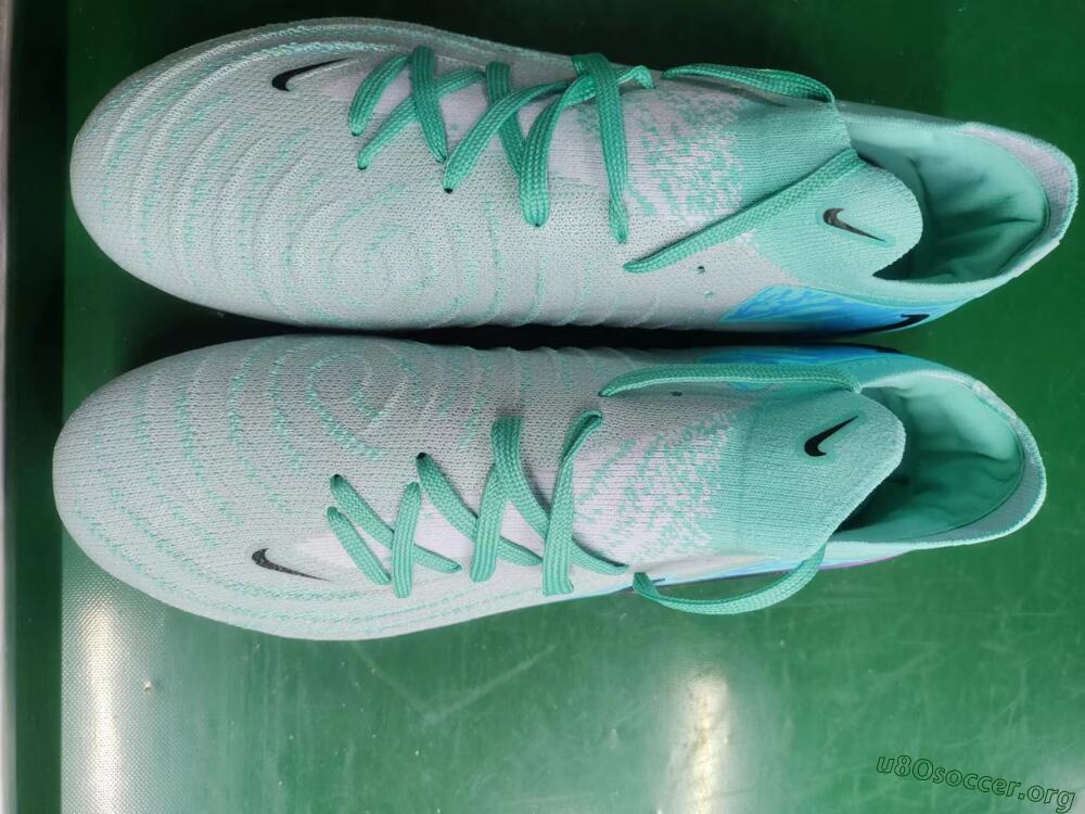 Nike Phantom Luna 2 Elite LV8 FG Football Boots - Jade/Black/Purple