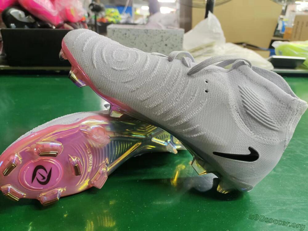 Nike Phantom Luna Elite NU FG Football Boots - Grey/Black/Blue
