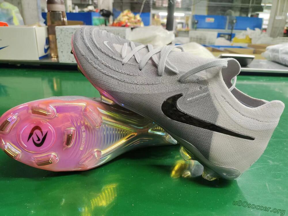 Nike Phantom Luna Elite NU FG Football Boots - Grey/Black/Blue