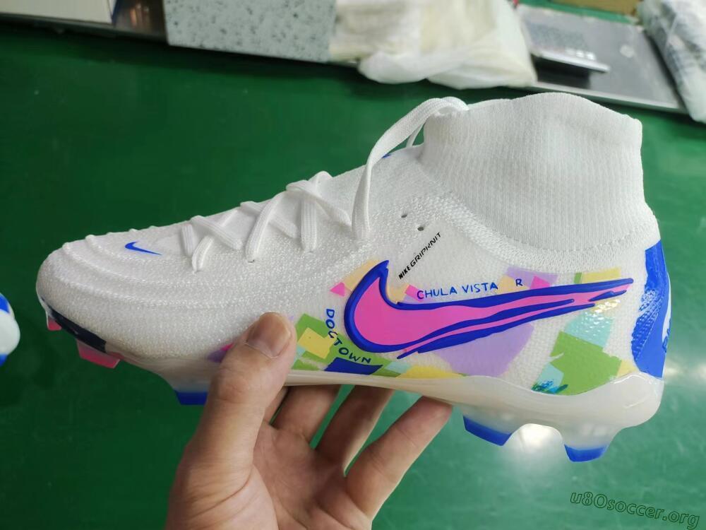 Nike Phantom Luna Elite NU FG Football Boots - Beige/Blue/Yellow/Pink